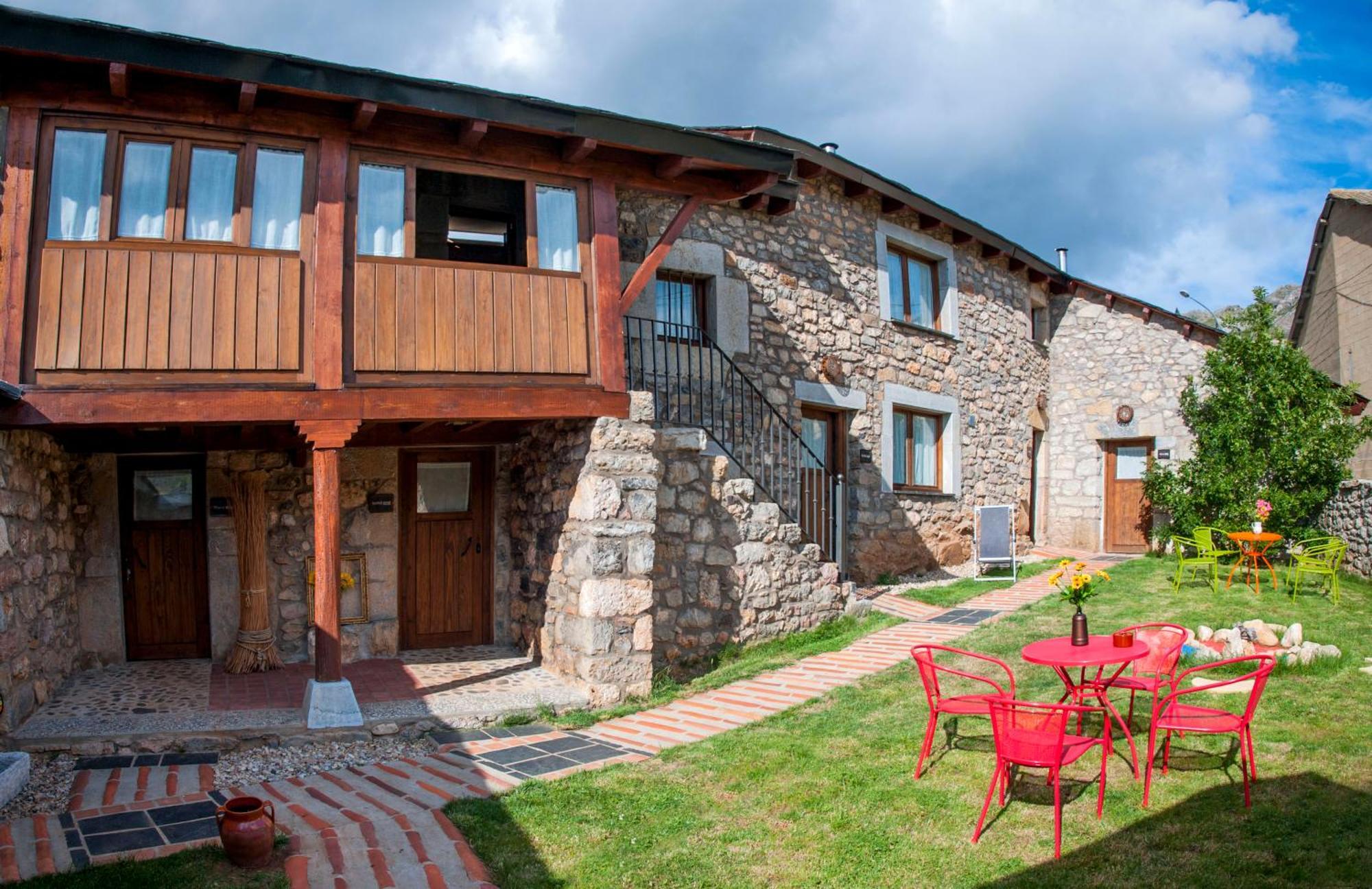 Casas Rurales Entre Babia Y La Luna Villafeliz Eksteriør billede