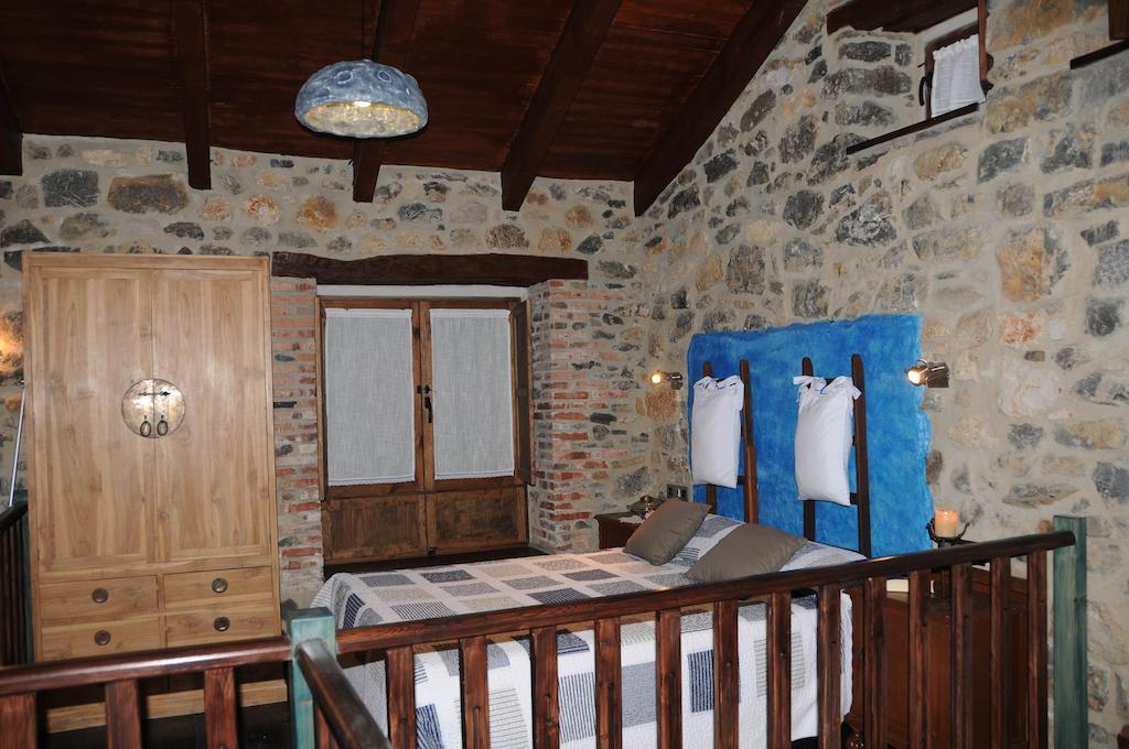Casas Rurales Entre Babia Y La Luna Villafeliz Værelse billede