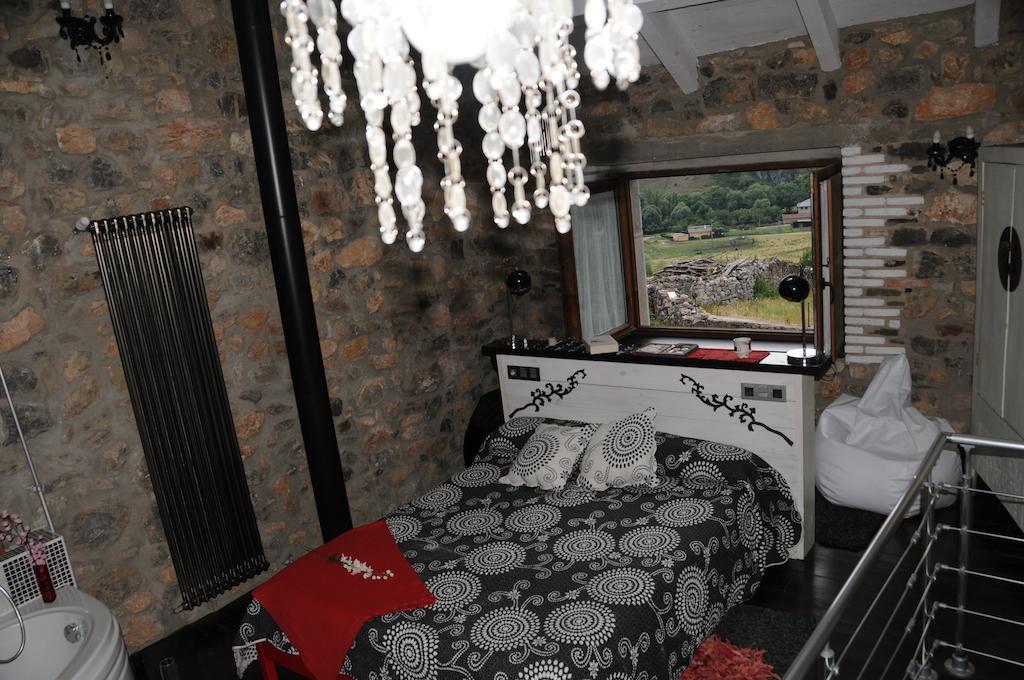Casas Rurales Entre Babia Y La Luna Villafeliz Eksteriør billede