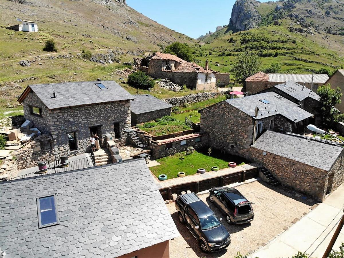 Casas Rurales Entre Babia Y La Luna Villafeliz Eksteriør billede