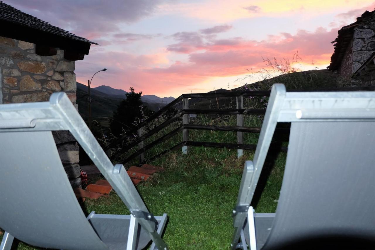 Casas Rurales Entre Babia Y La Luna Villafeliz Eksteriør billede