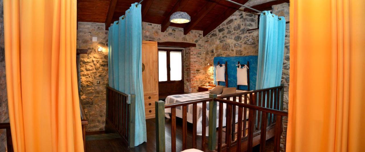 Casas Rurales Entre Babia Y La Luna Villafeliz Eksteriør billede
